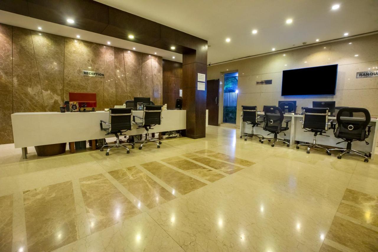 The Thane Club Buitenkant foto