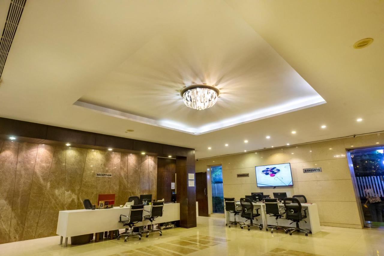The Thane Club Buitenkant foto